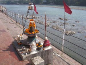 Shivalingam am Gangesufer